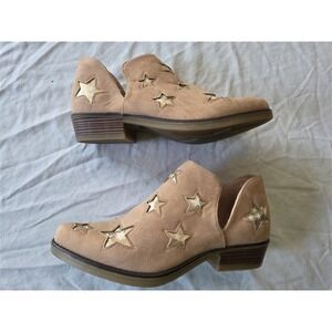 NWOT Seven 6 Austin Boot Beige Gold Stars Booties 132166